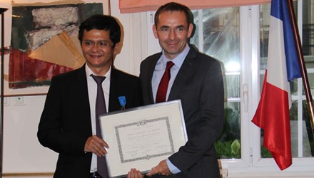 France-Vietnam : le directeur général de la VTV reçoit l'Ordre national du Mérite
