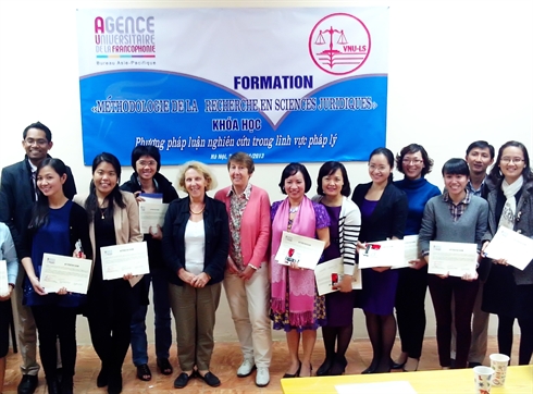 Formation en méthodologie de recherche en sciences juridiques à Hanoi