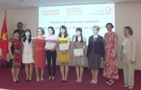  Remise des prix aux lauréats du concours «Allons au cinéma !»