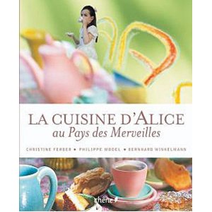 LA CUISINE D'ALICE AU PAYS DES MERVEILLES (BROCHE) 